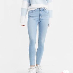 Levi’s 721 High Rise Skinny Size 29